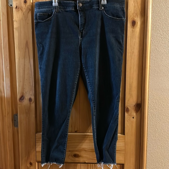 LuLaRoe Dark Blue Straight Leg Stretch Jeans - Picture 1 of 7